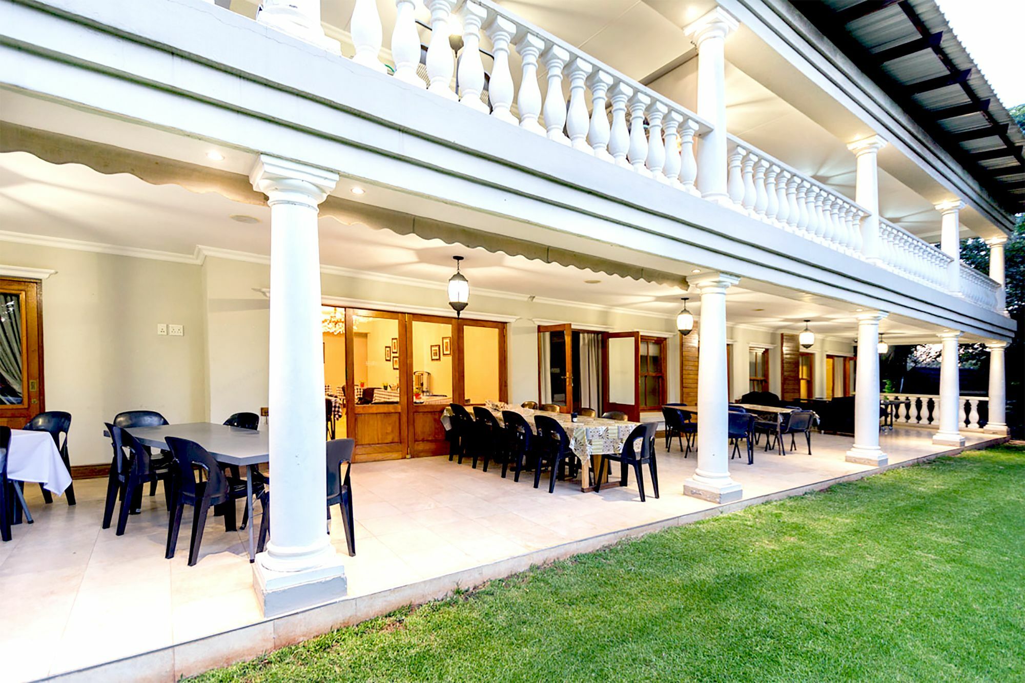 Or Tambo Guest House Kempton Park Exterior photo